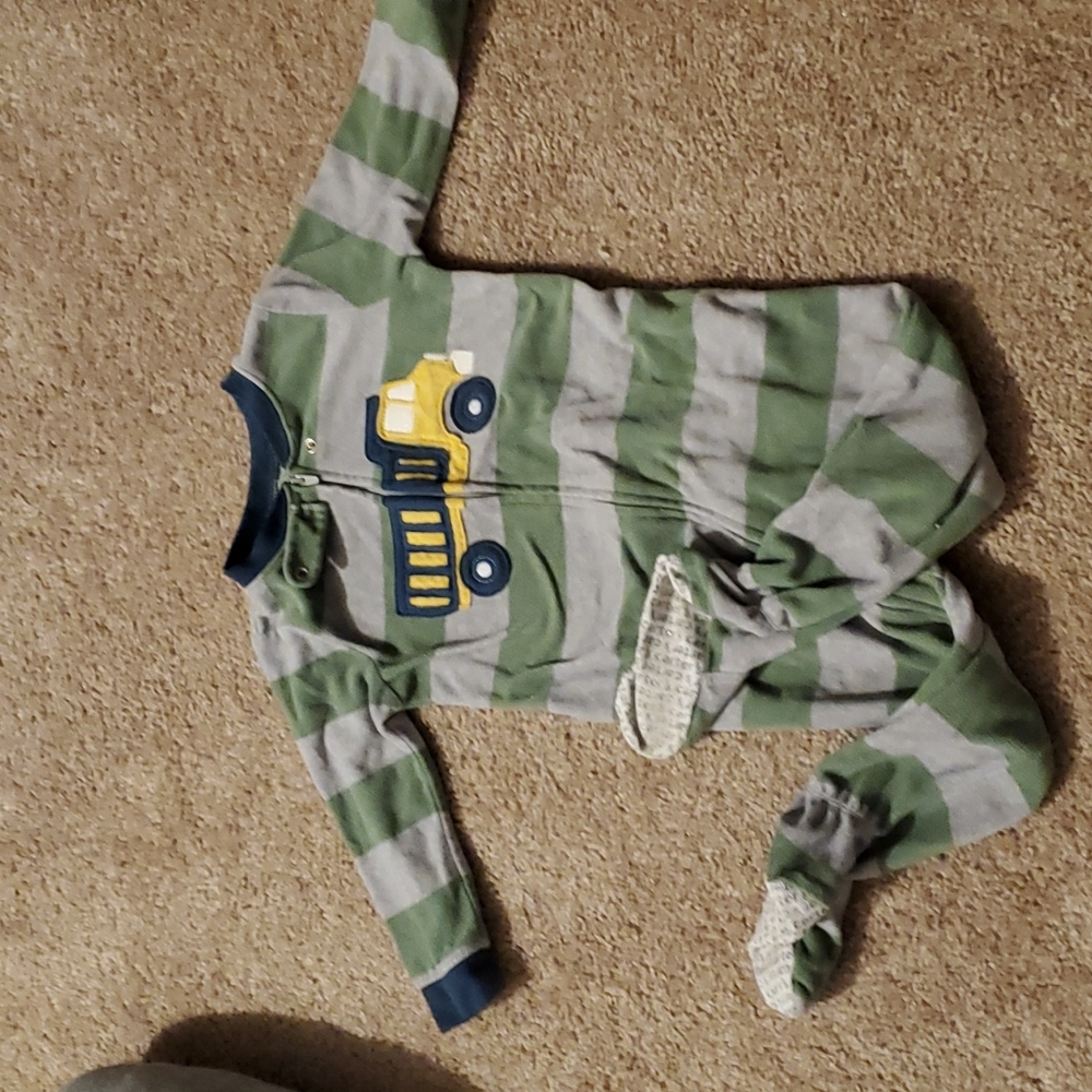 5/$10 Carter's fleece sleeper 2T